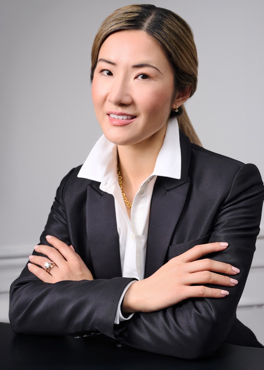 Victoria Jeshurun Professional Headshot